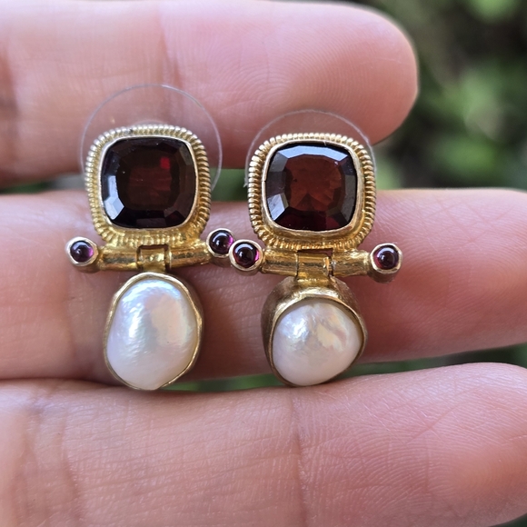 Gold Tone Sterling Earrings with burgandy Stones and Pearls - Picture 3 of 6